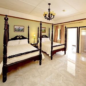 Starlight Chalet